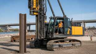 Pile Driver Operator